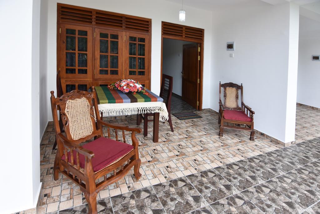The Lodge Unawatuna Buitenkant foto